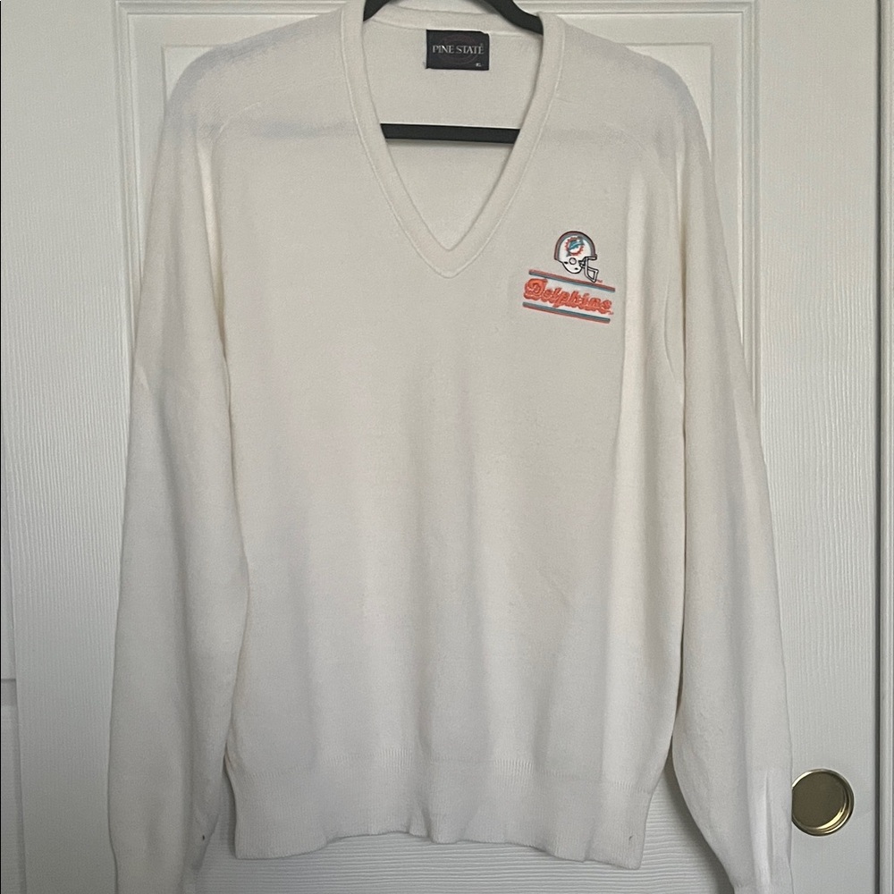 Vintage XL Pine State Dolphin Miami White V-Neck Sweater